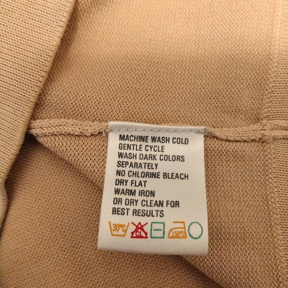 Quick Reflex (L) thin knit - NWOT - Picture 6 of 6